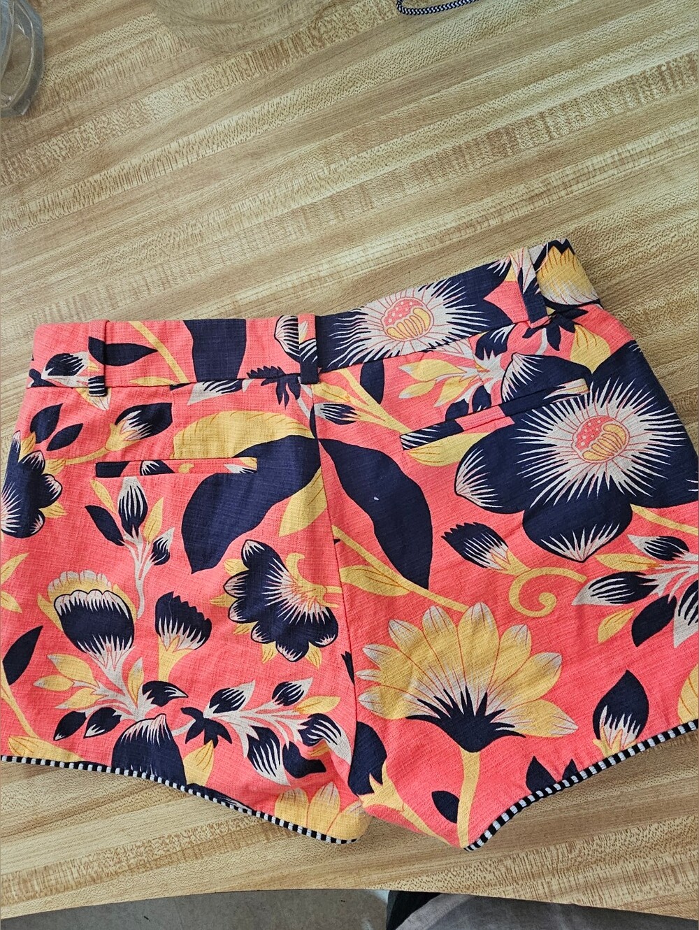 J.Crew Floral Shorts Women Size 0 Orange Navy Blue Yellow Hibiscus Tropical EUC